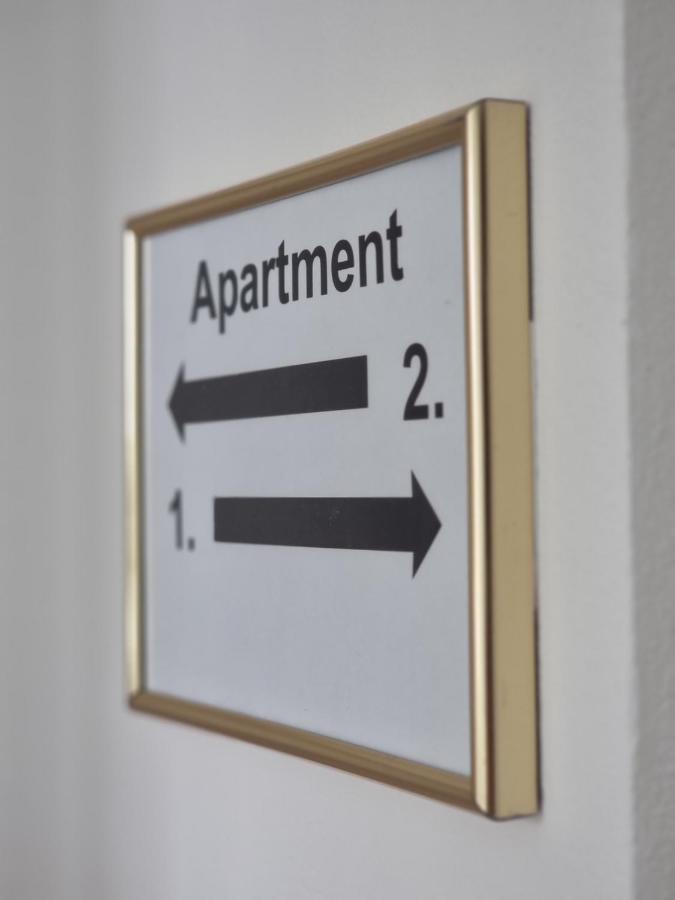 Modern & Cozy Apartment Near Hockey & Football Arena บราติสลาวา ภายนอก รูปภาพ